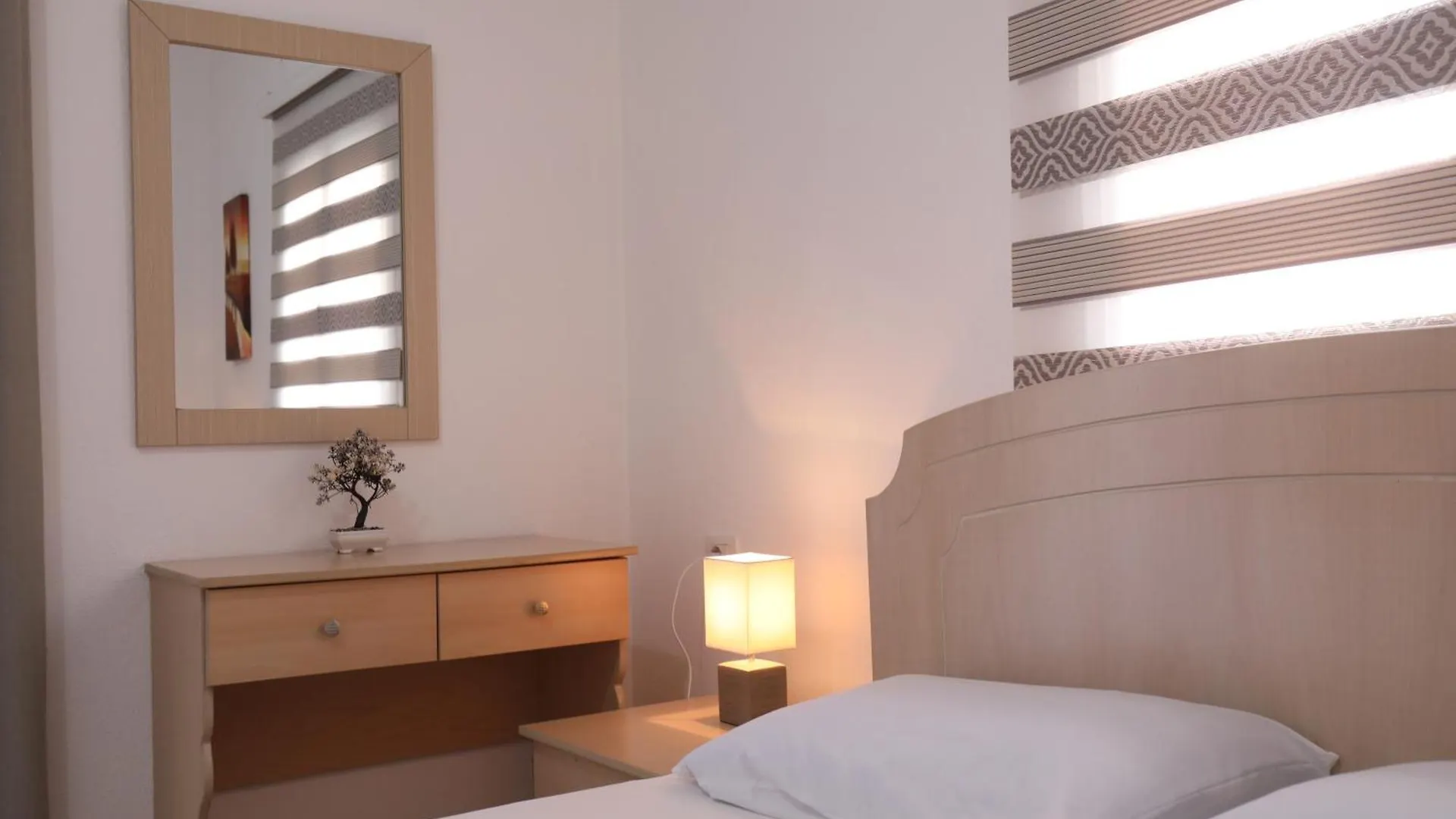 Guest house Turka Lake House Hotel Pogradec